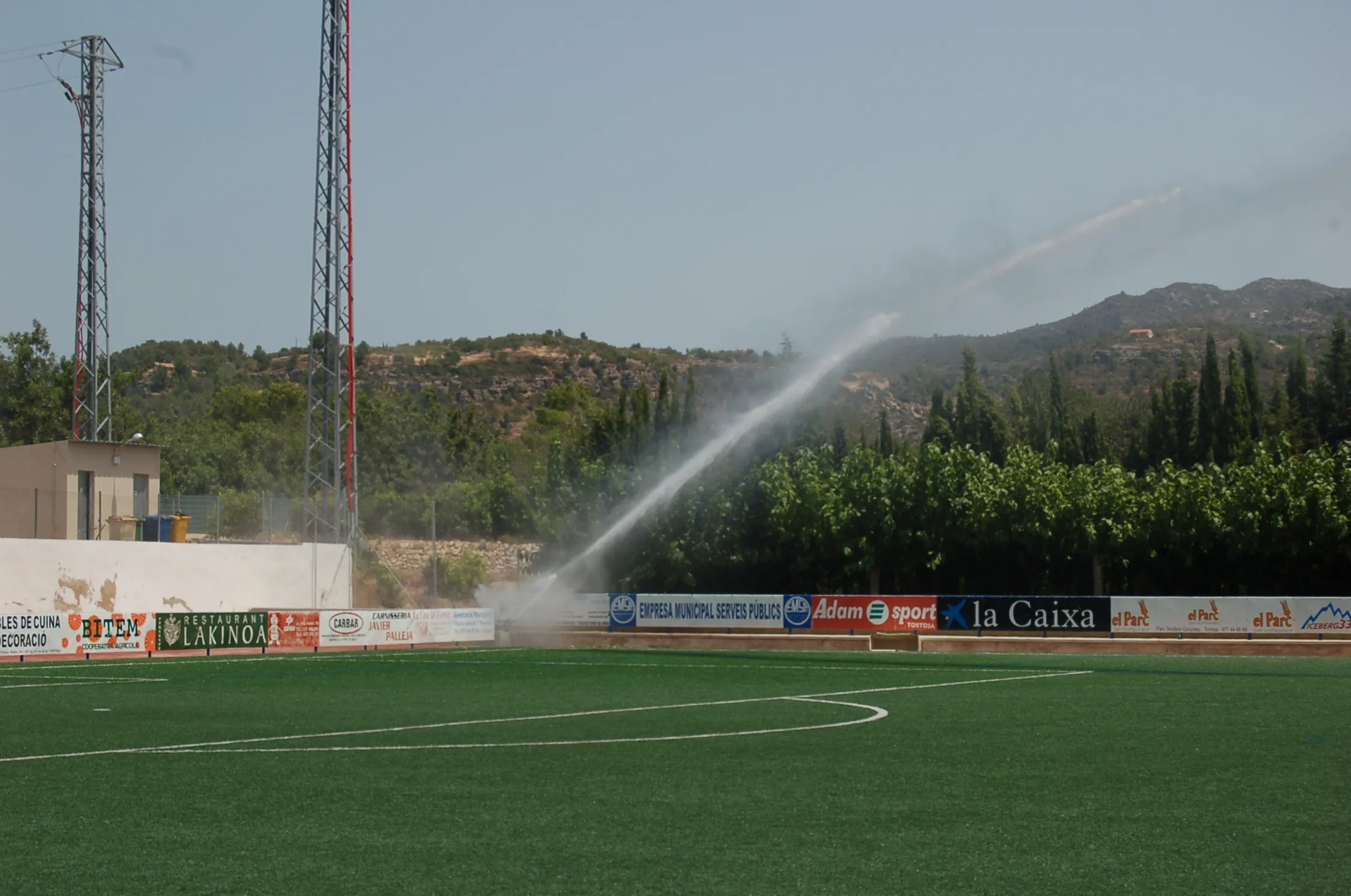 Instalación y automatización de riego para campo de fútbol