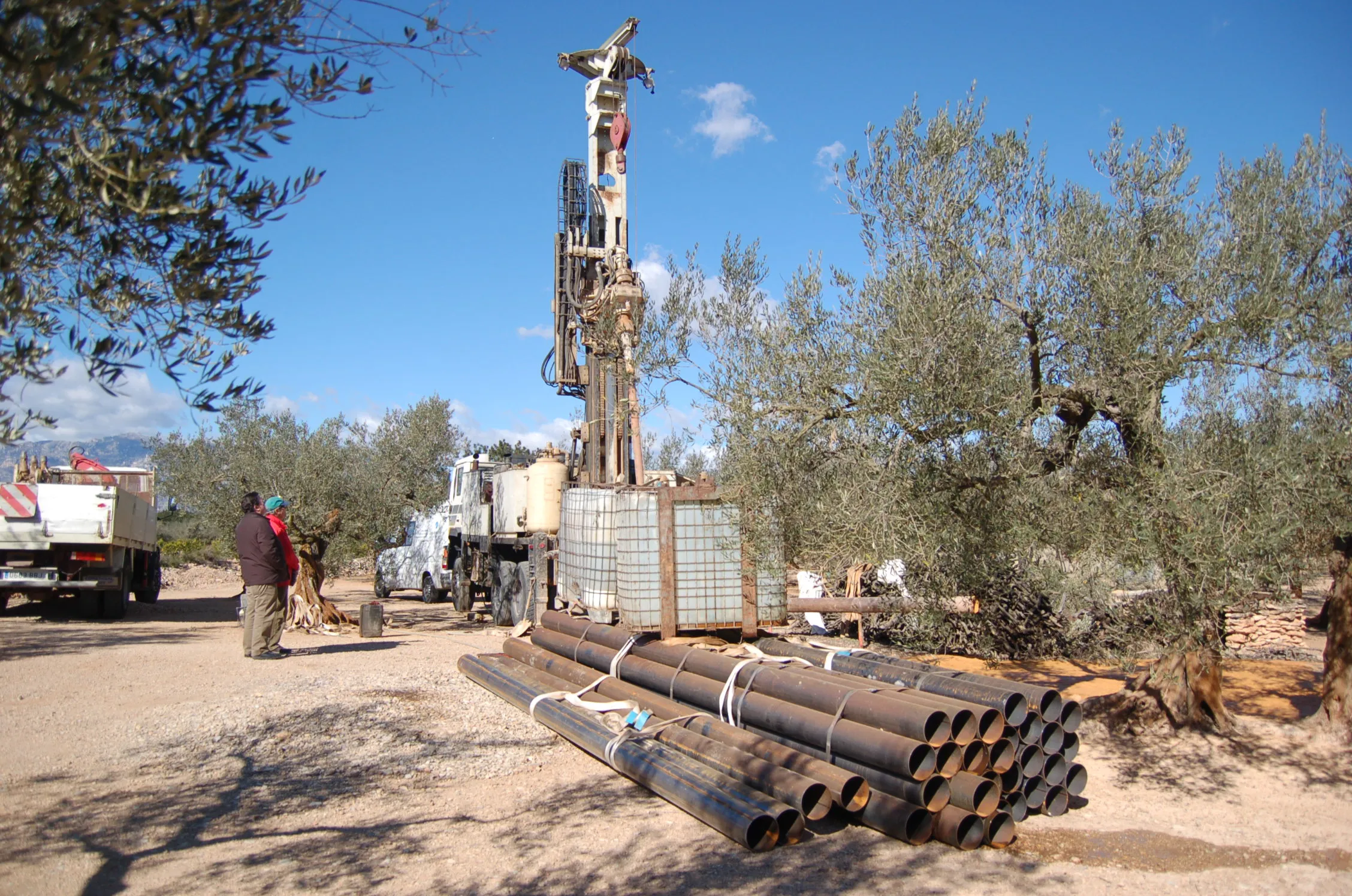 Perforación de pozo para finca de algarrobos