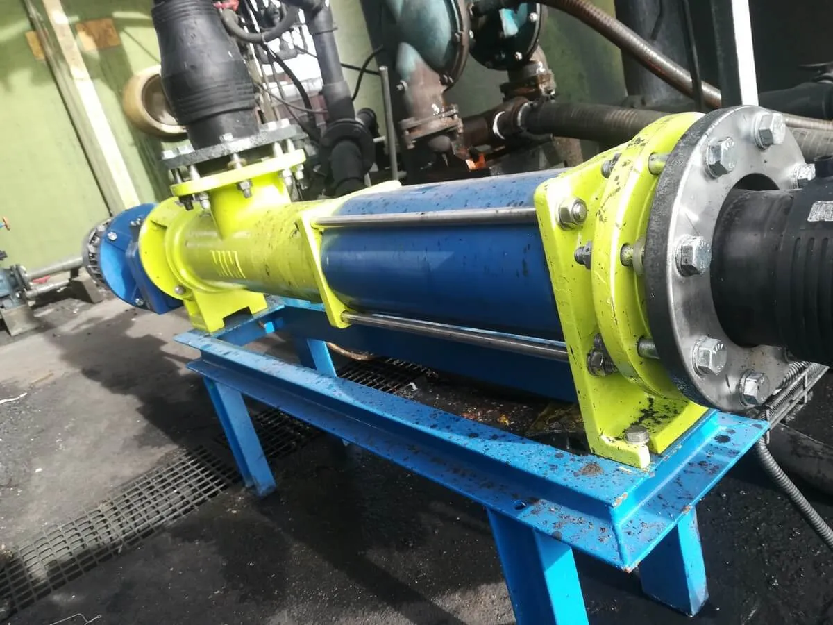 Instalación y automatización de bomba para depuradora de aguas residuales